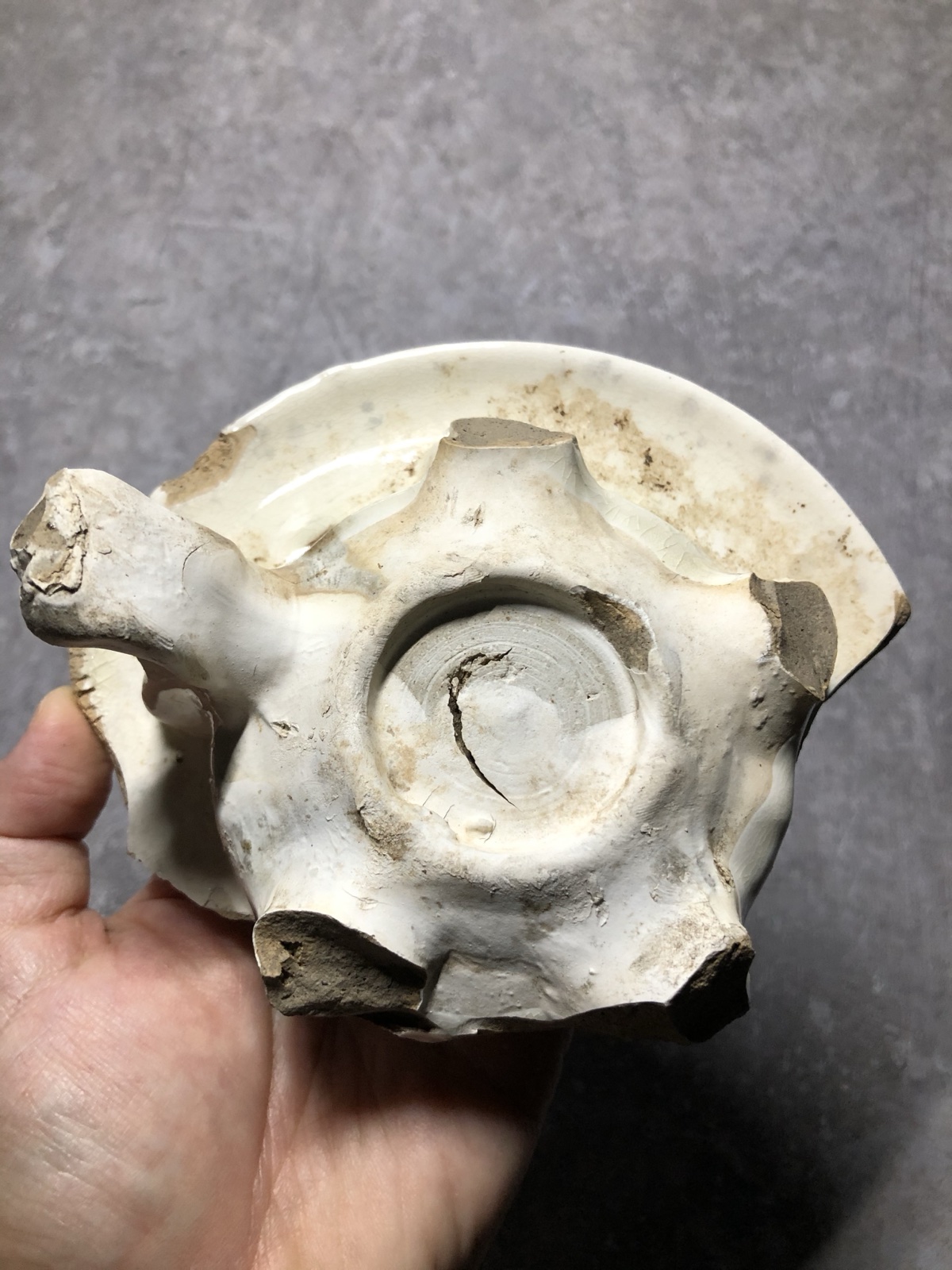 宋代扒村窯白地黑花五腿爐