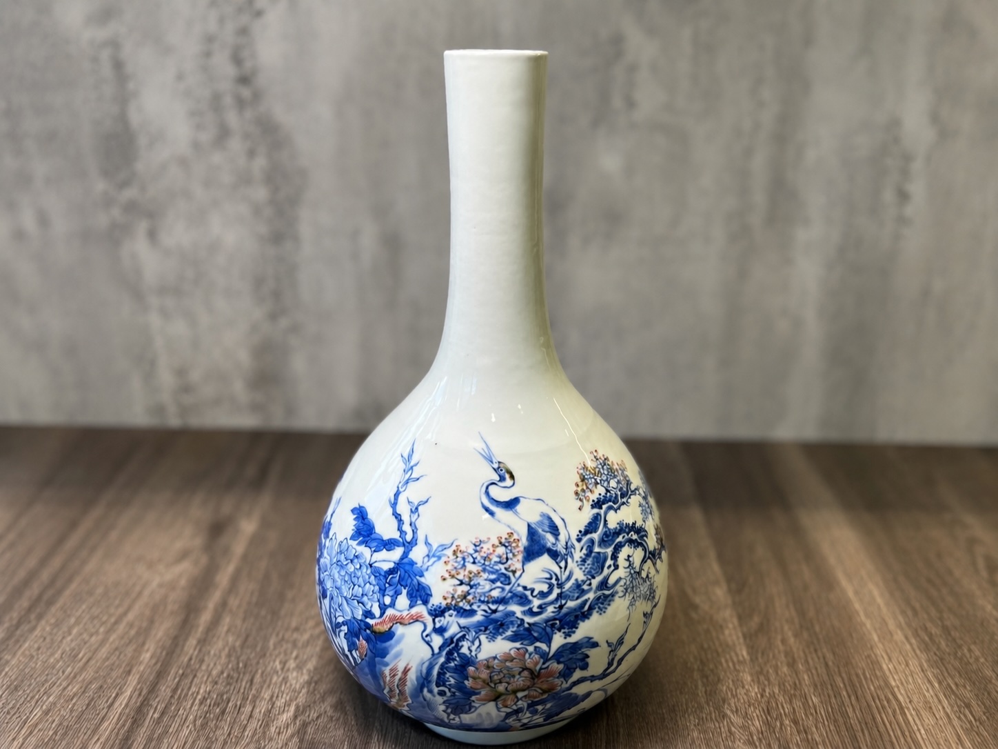 修復後：青花釉里紅花鳥紋長頸瓶