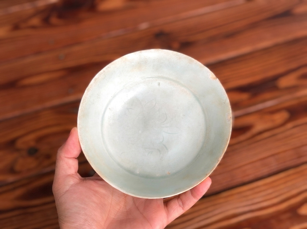 修復後：宋代白舍窯青白釉折腰洗